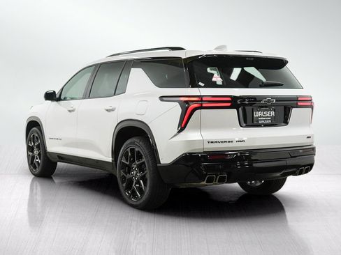 Used 2024 Chevrolet Traverse RS AWD/4WD image 4