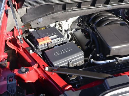 Used 2022 Chevrolet Silverado 1500 High Country w/ Technology Package image 11