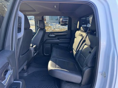 Used 2023 Chevrolet Silverado 1500 LTZ AWD/4WD image 12
