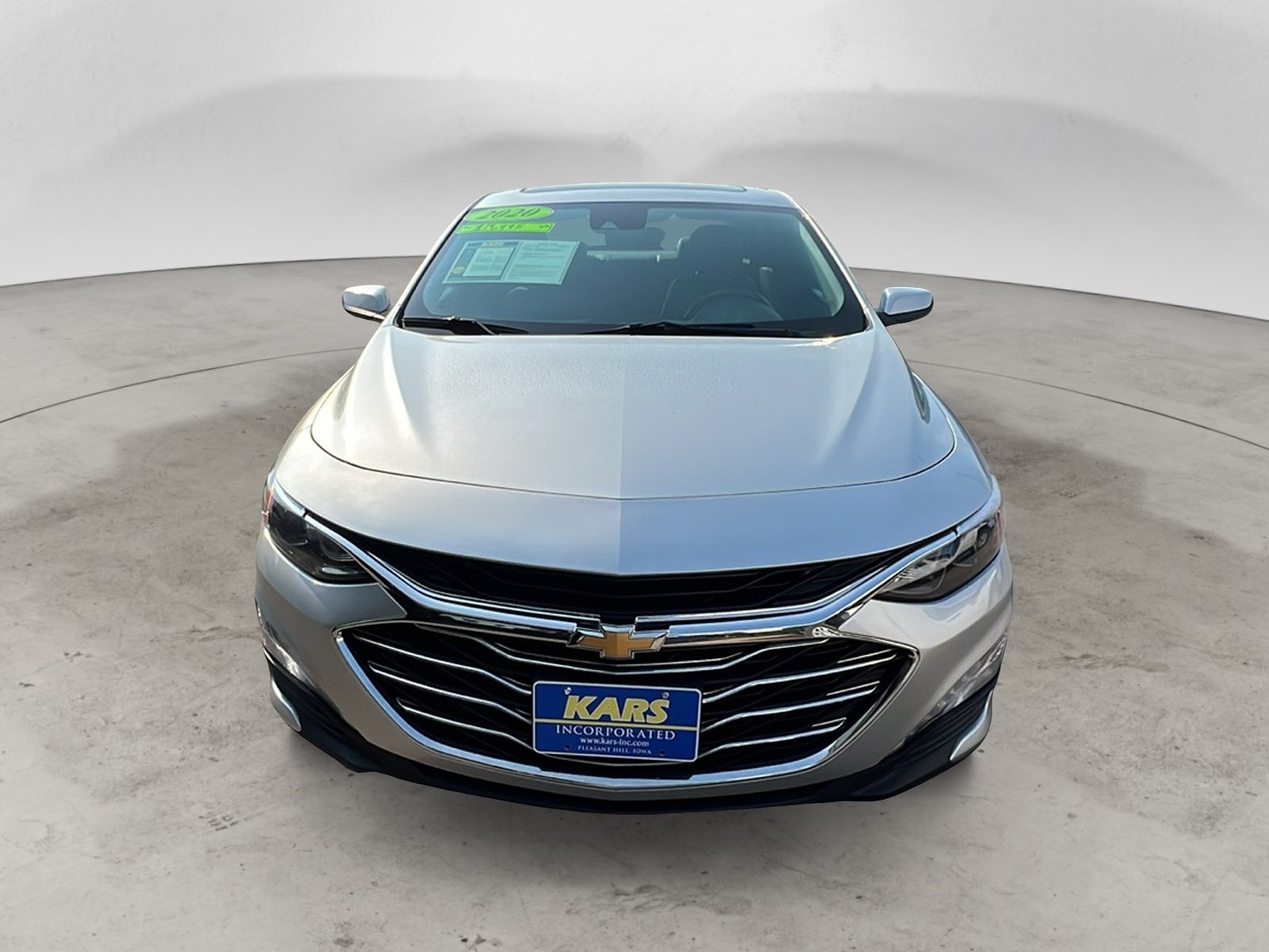 Used 2020 Chevrolet Malibu LT w/ Leather Package FWD image 2