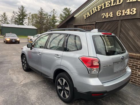Used 2017 Subaru Forester 2.5i w/ Alloy Wheel Package image 2