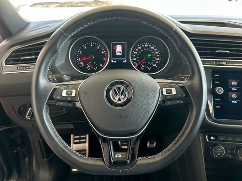 Certified 2021 Volkswagen Tiguan SE R-Line image 17