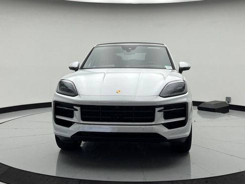 New 2025 Porsche Cayenne S image 6