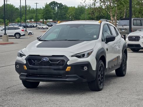Certified 2025 Subaru Crosstrek 2.5i Wilderness AWD/4WD image 2