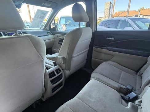 Used 2019 Honda Pilot LX image 23