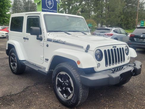 Used 2014 Jeep Wrangler Sahara AWD/4WD image 2