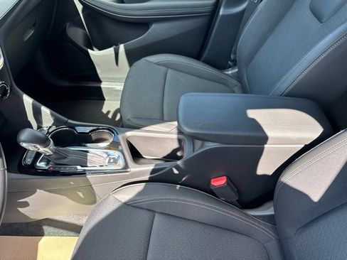 Used 2024 Buick Encore GX Preferred FWD image 16
