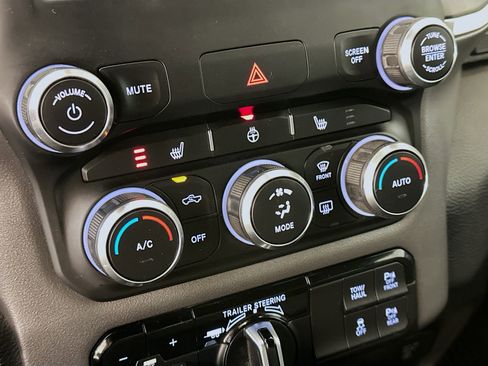 Used 2021 RAM 1500 Big Horn image 23