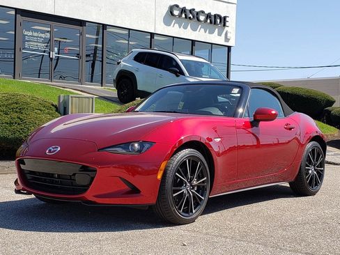 New 2025 MAZDA MX-5 Miata Grand Touring w/ Weather Package RWD image 1