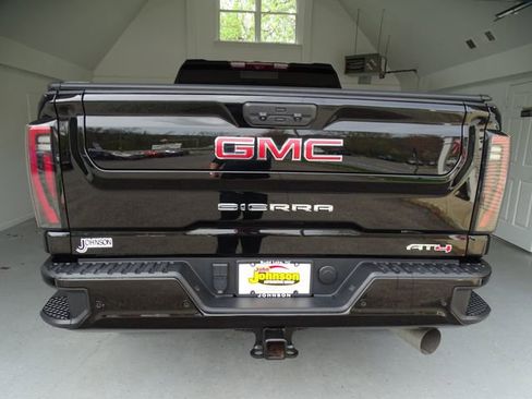 Used 2024 GMC Sierra 2500 AT4 w/ AT4 Premium Plus Package image 22