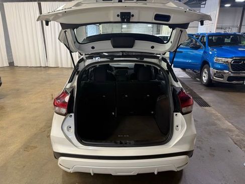 Used 2023 Nissan Kicks SR image 24
