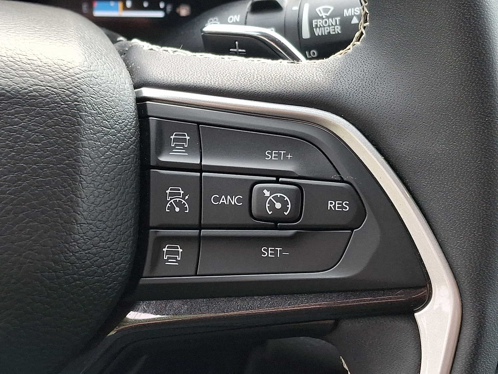 Used 2023 Jeep Grand Cherokee L Laredo AWD/4WD image 20
