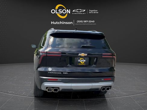 Used 2025 Chevrolet Traverse LT AWD/4WD image 8