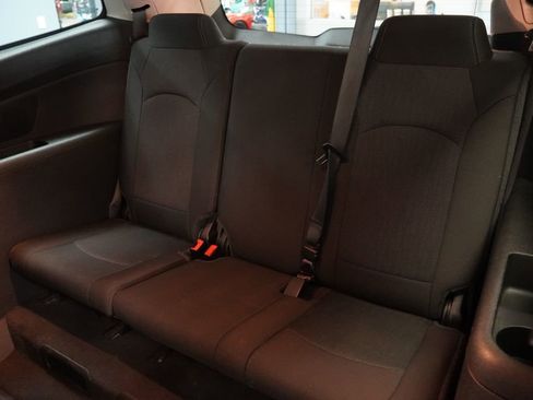 Used 2017 Chevrolet Traverse LT FWD image 20