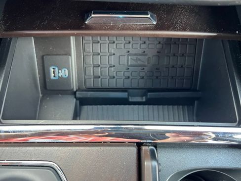 Used 2024 Ford Expedition King Ranch RWD image 44