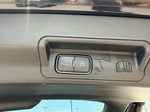 Used 2024 Ford Explorer XLT w/ Equipment Group 202A AWD/4WD image 9
