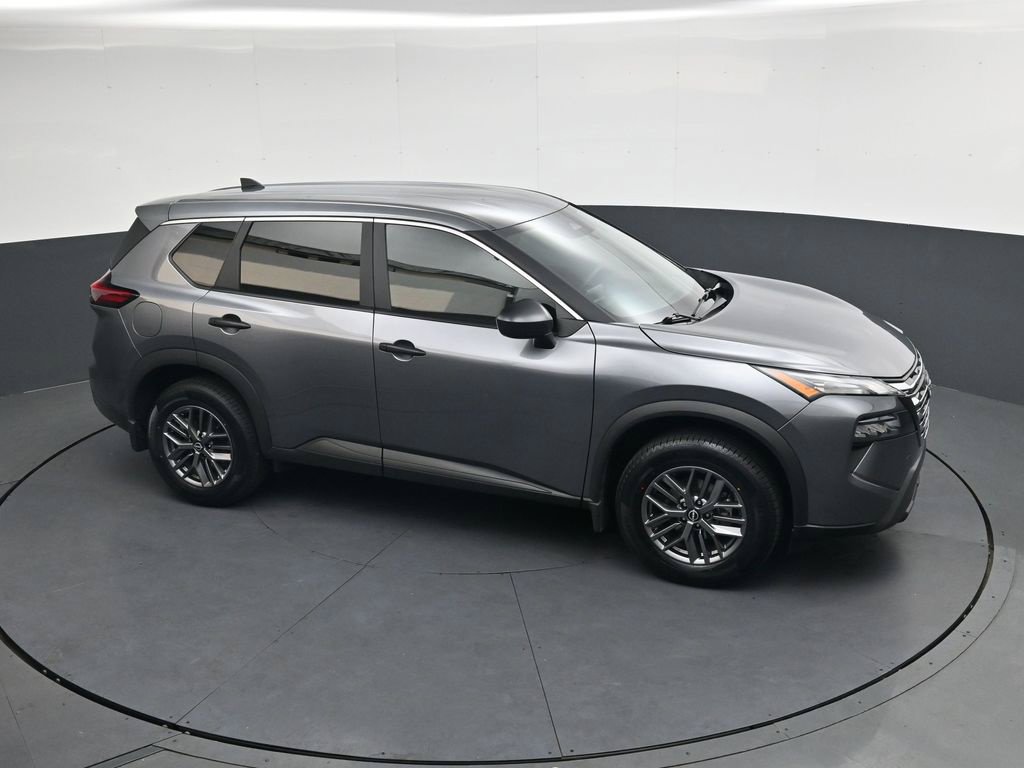 Used 2025 Nissan Rogue S FWD image 24