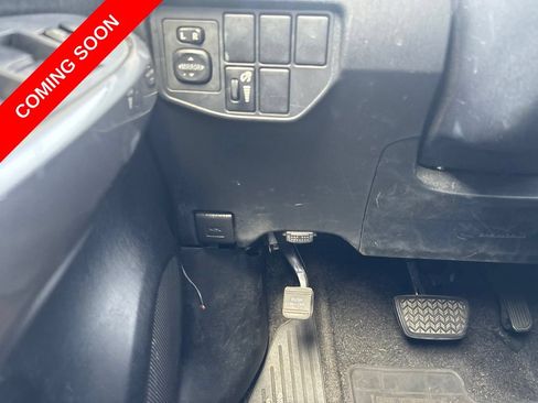Used 2013 Toyota Prius Persona Series FWD image 13