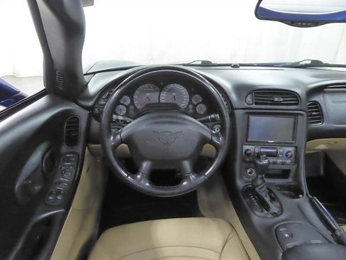 Used 2003 Chevrolet Corvette Convertible w/ Preferred Equipment Group1 RWD image 18