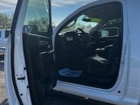 Used 2019 RAM 2500 Tradesman AWD/4WD image 9