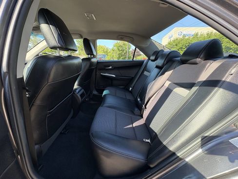 Used 2014 Toyota Camry SE FWD image 28