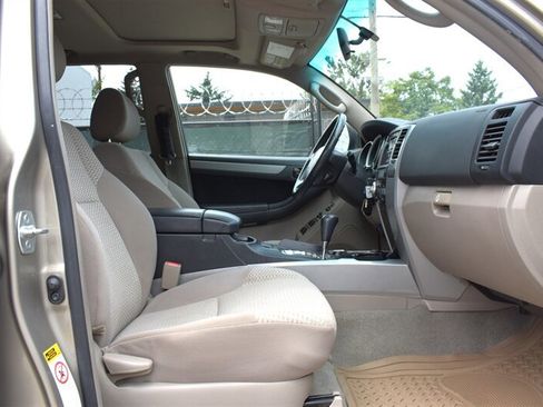 Used 2008 Toyota 4Runner SR5 AWD/4WD image 26