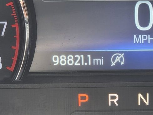 Used 2020 Ford Explorer XLT RWD image 13