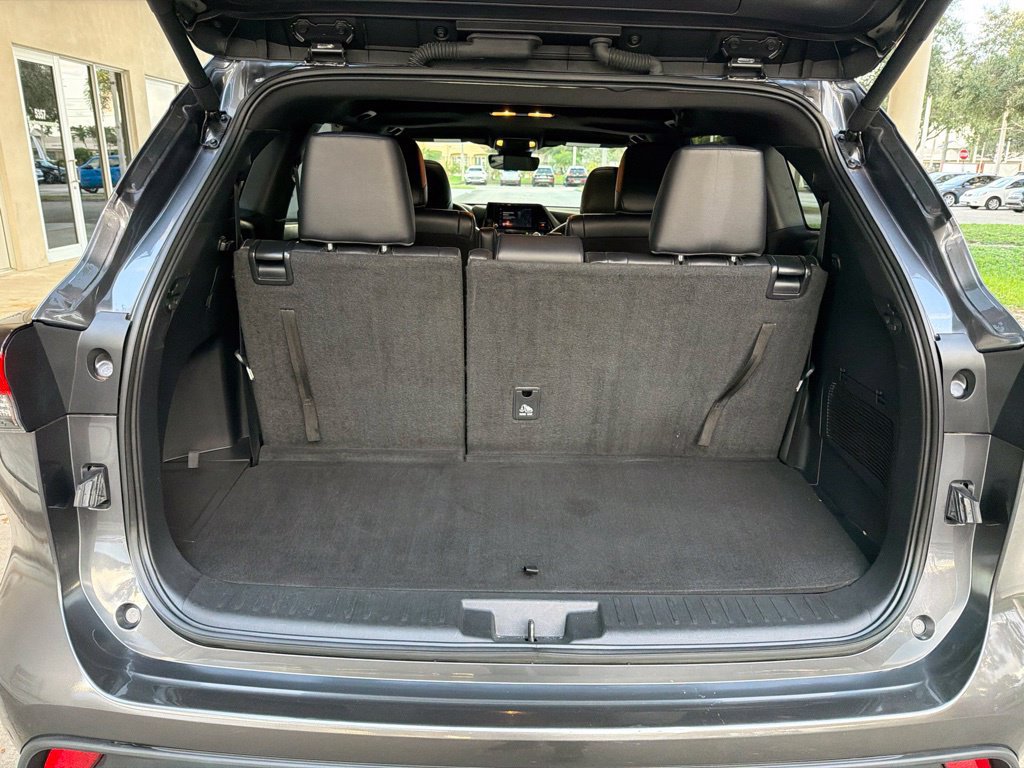 Used 2024 Toyota Highlander XSE AWD/4WD image 41