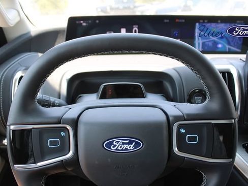 New 2027 Ford Expedition Platinum RWD image 18