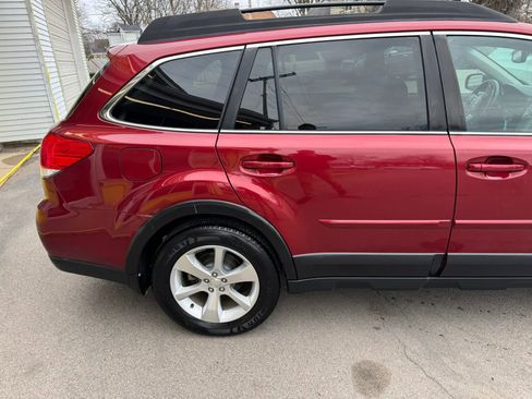 Used 2014 Subaru Outback 2.5i Limited w/ Moonroof Package image 10