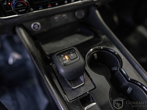 Used 2022 Nissan Rogue SL w/ SL Premium Package image 26