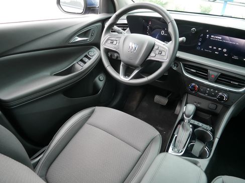 Used 2024 Buick Encore GX Preferred FWD image 9