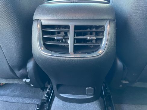 Used 2024 Chevrolet Malibu LT image 24