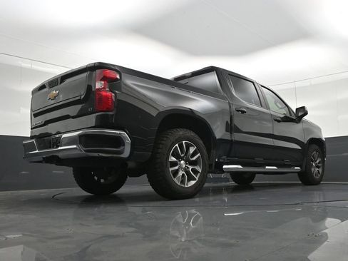Used 2022 Chevrolet Silverado 1500 LT w/ Convenience Package II RWD image 28
