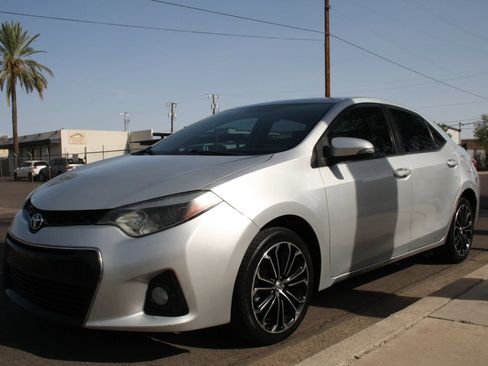 Used 2016 Toyota Corolla S FWD image 8