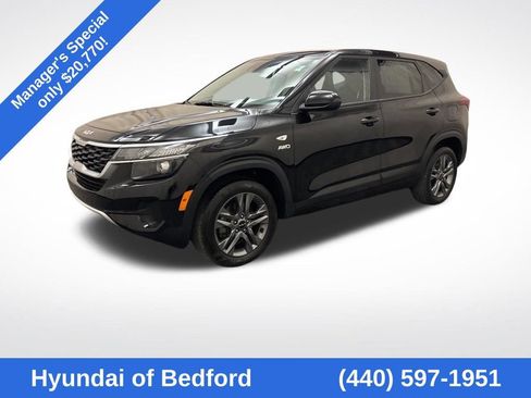 Used 2023 Kia Seltos LX image 1