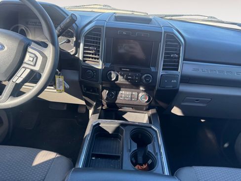 Used 2022 Ford F250 XLT w/ XLT Premium Package image 11