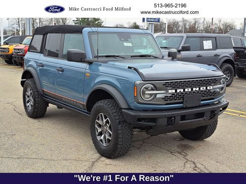 Used 2021 Ford Bronco Badlands image 7
