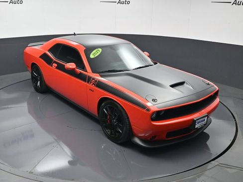 Used 2019 Dodge Challenger R/T Scat Pack w/ T/A Package RWD image 38