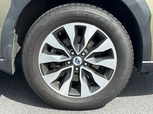 Used 2023 Subaru Outback Limited XT AWD/4WD image 11