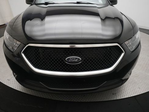 Used 2017 Ford Taurus SHO AWD/4WD image 23