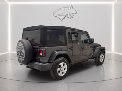 Used 2018 Jeep Wrangler Unlimited Sport S AWD/4WD image 5