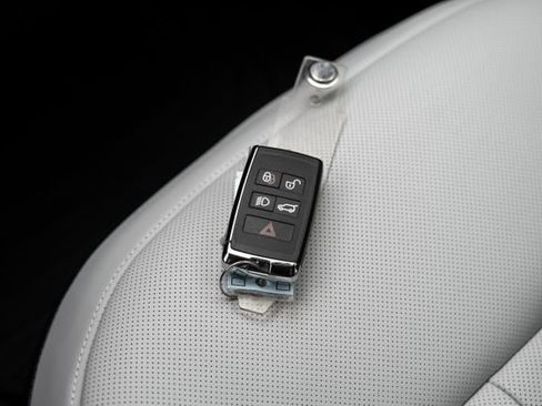 New 2026 Land Rover Range Rover Sport Dynamic SE AWD/4WD image 71