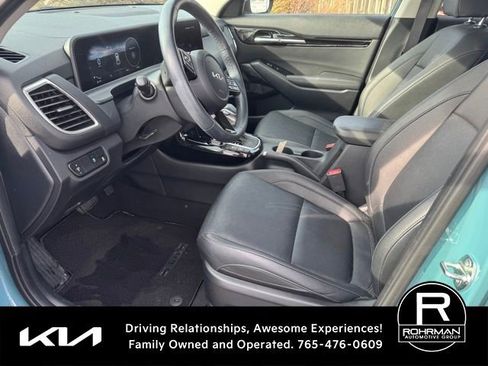 Used 2024 Kia Seltos EX AWD/4WD image 8