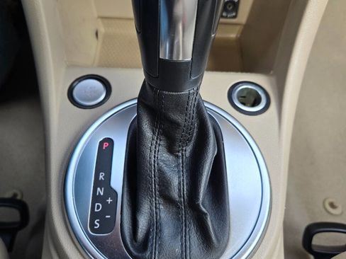 Used 2014 Volkswagen Beetle 2.5 FWD image 15