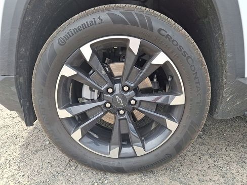 Used 2026 Chevrolet Equinox RS image 34