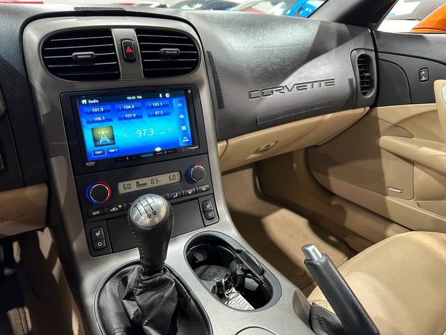 Used 2007 Chevrolet Corvette Coupe w/ Preferred Equipment Group RWD image 2