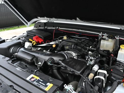 Used 2023 Jeep Gladiator Overland image 19