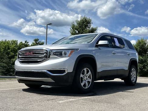 Used 2017 GMC Acadia SLE AWD/4WD image 18