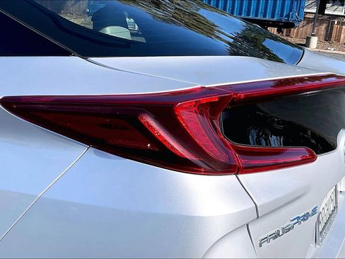 Used 2020 Toyota Prius Prime Limited image 31